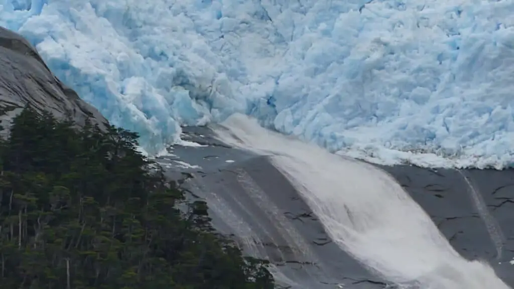 Photo of Romanche glacier, Chile by G. Sranko